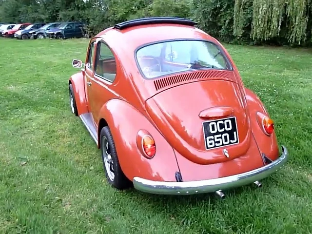 Which car is a better choice: a VW Golf or Beetle?